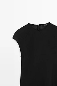 Flowing asymmetric linen top