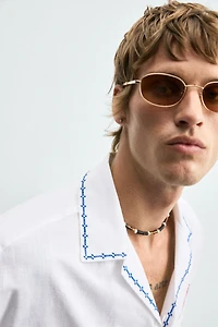 CONTRAST EMBROIDERY SHIRT
