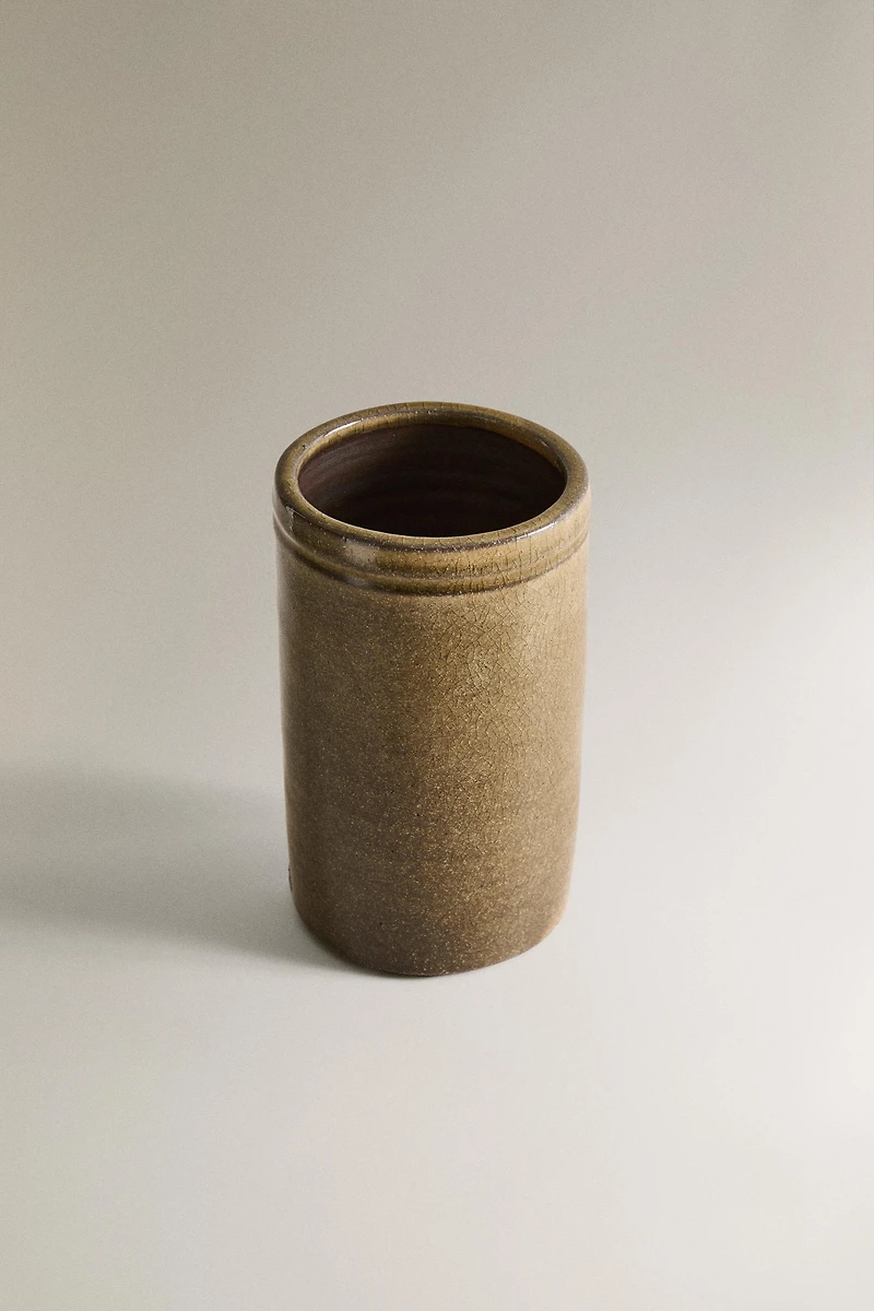 LOW CYLINDRICAL VASE