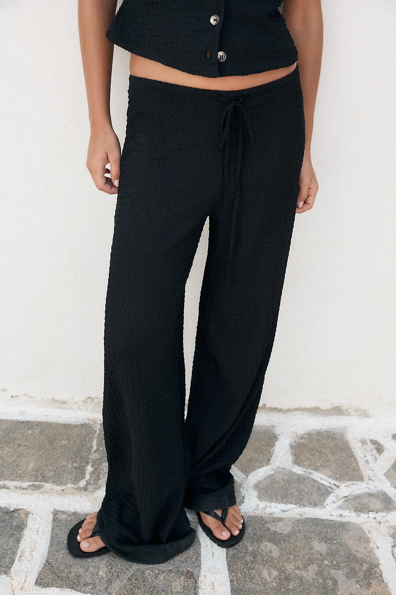 TEXTURED STRAIGHT LEG PANTS