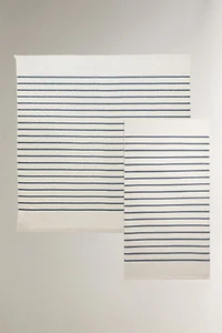 THIN STRIPED BEACH TOWEL