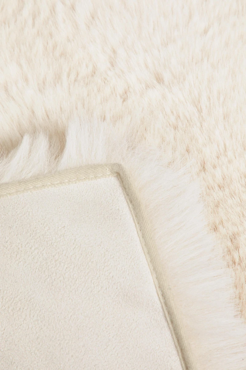 FAUX FUR AREA RUG