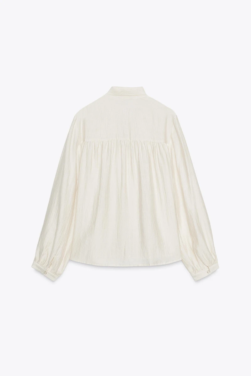 RUFFLED BOW BLOUSE