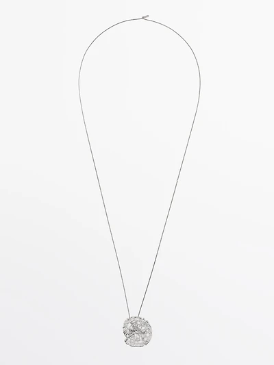 Collier pendentif pièce dentelle