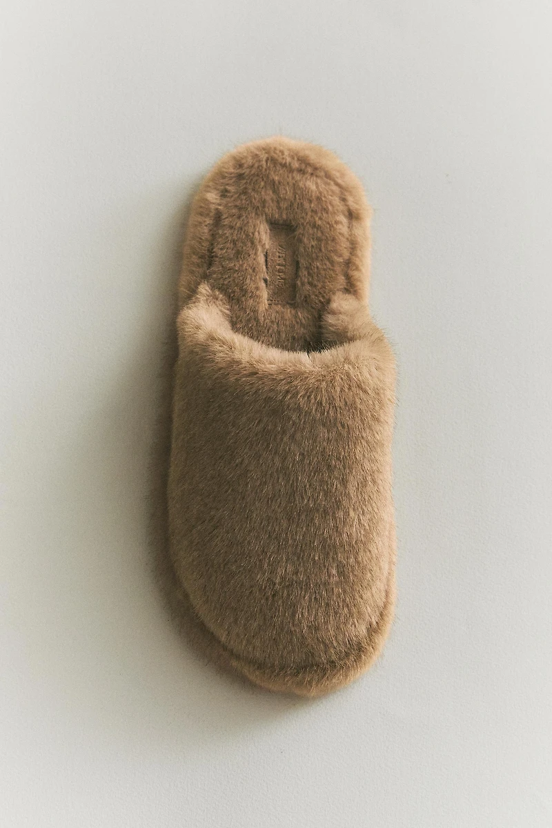 FAUX FUR MULE SLIPPERS