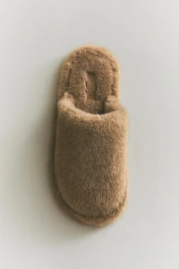 FAUX FUR MULE SLIPPERS