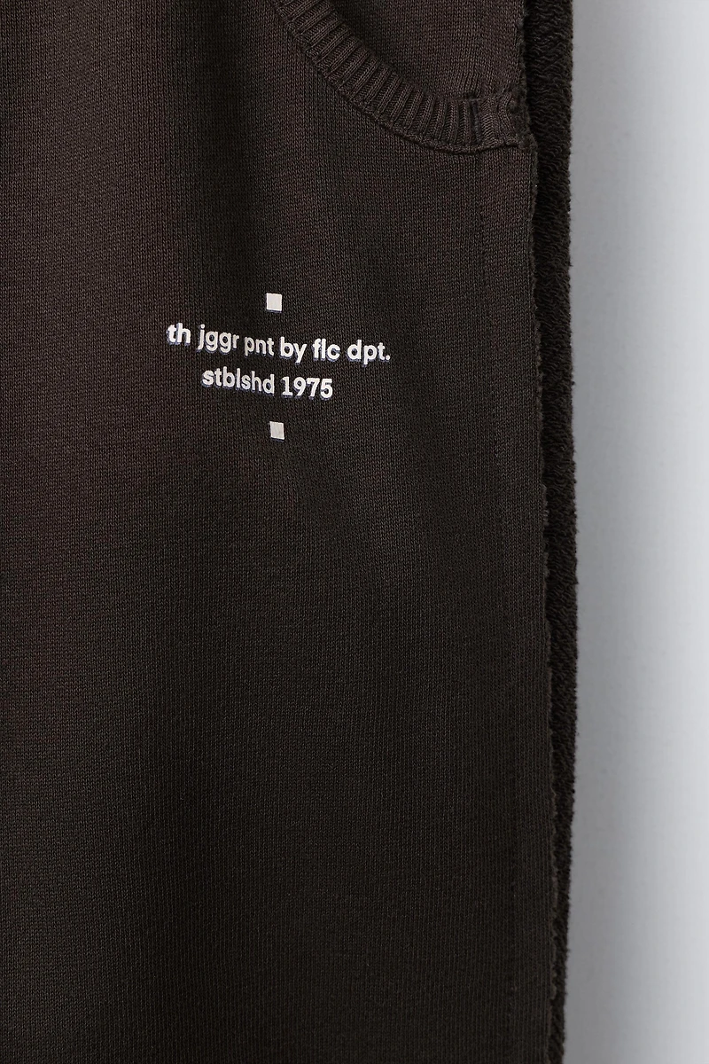 CONTRASTING PLUSH JOGGERS