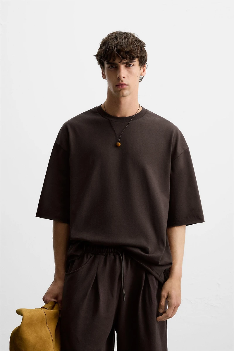 OVERSIZED FIT T-SHIRT