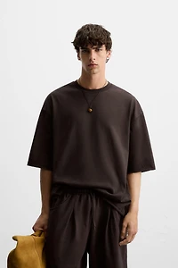 OVERSIZED FIT T-SHIRT