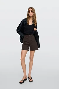 Mid-rise denim shorts