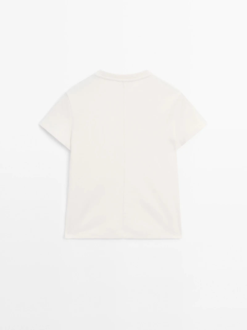 Heavy weight cotton T-shirt with seam detail