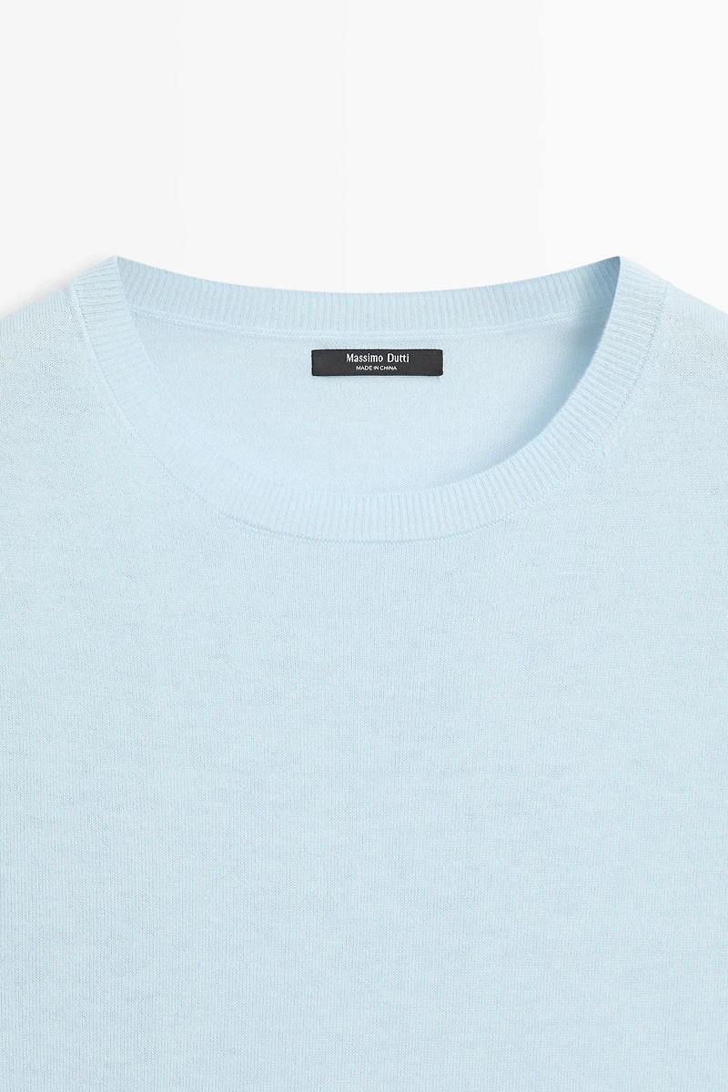 Short-sleeve fine-knit sweater