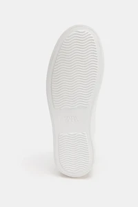 CONTRAST SNEAKERS