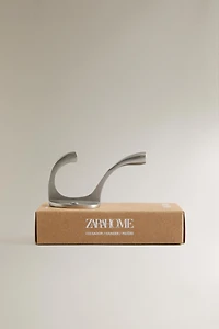 PORTE-MANTEAU MÉTALLIQUE DORÉ