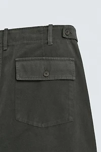 PANTALON COUPE DÉCONTRACTÉE À PASSANTS