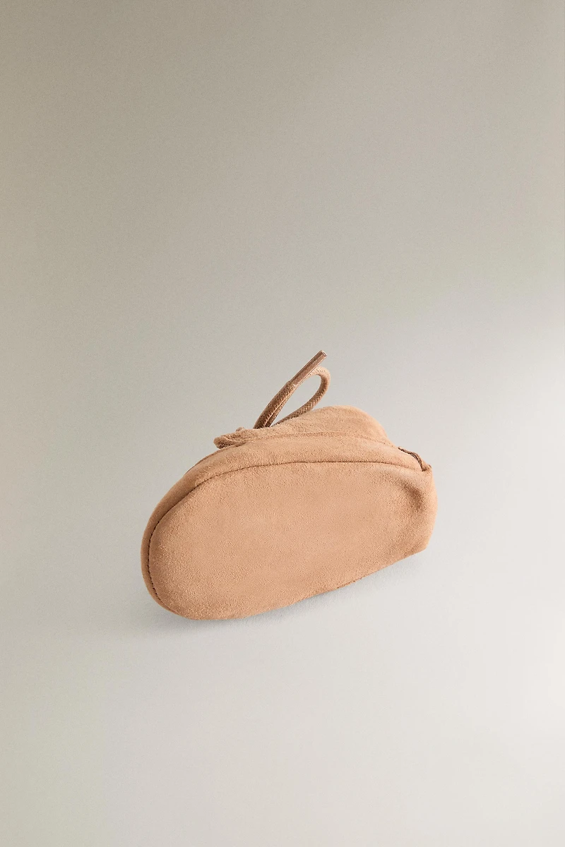 CHAUSSON BOTTE LACETS CUIR