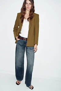 TAILORED BLAZER WITH GOLDEN HARDWARE