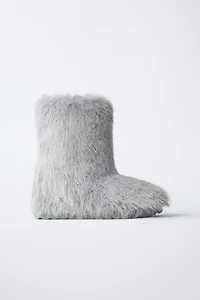 FURRY SNOW BOOTS