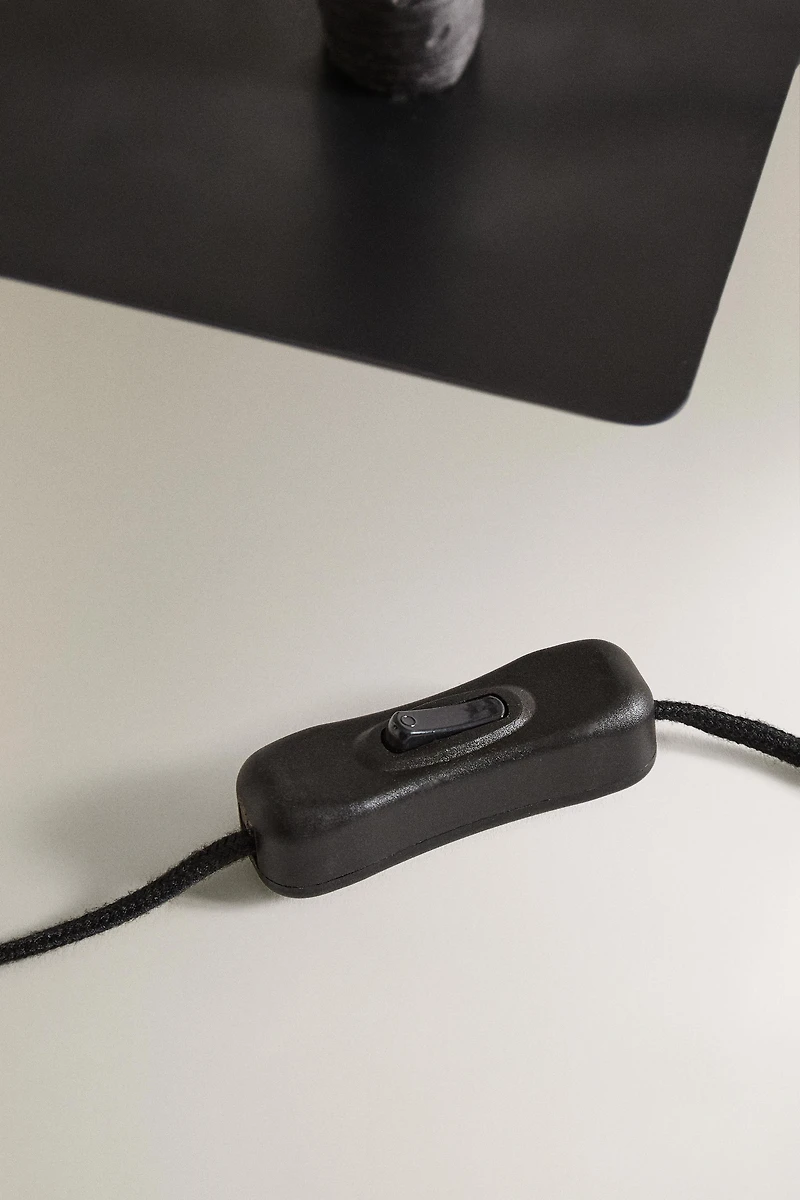 LED LIGHT CHRISTMAS TREE (19.7")