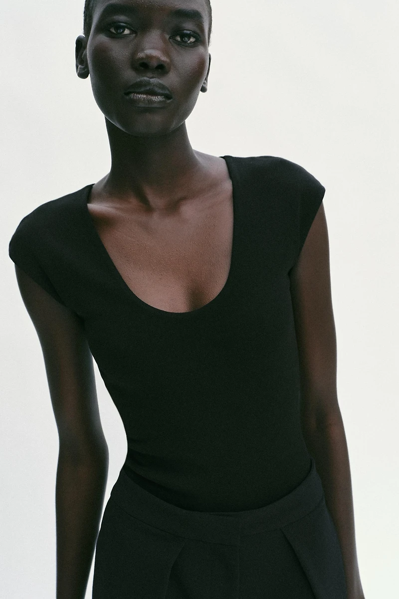 ROUND NECK BODYSUIT