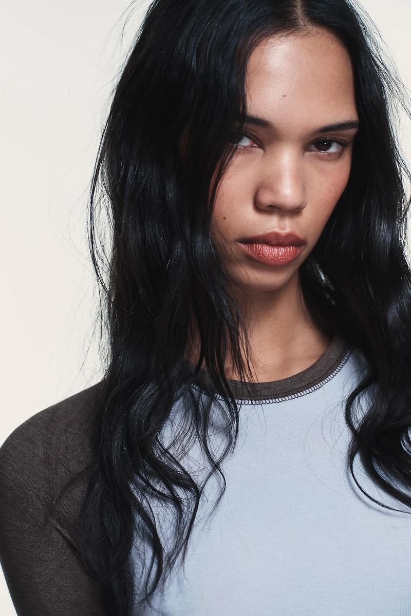 CONTRAST RAGLAN T-SHIRT