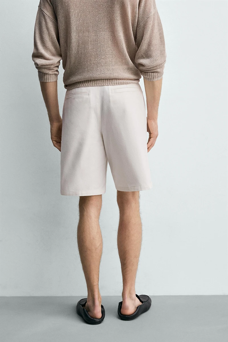SHORT COUPE DÉCONTRACTÉE