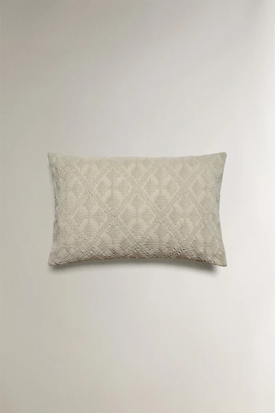 JACQUARD CUSHION COVER