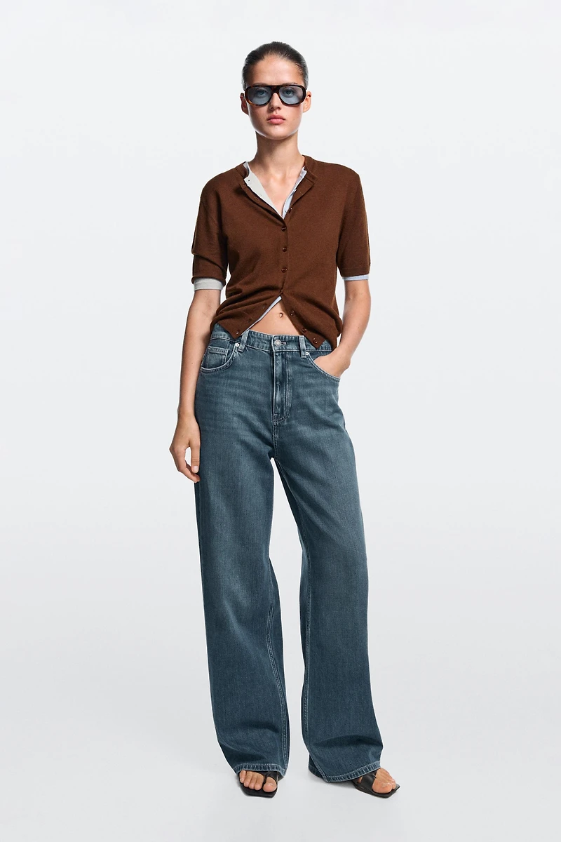 Relaxed wide-leg jeans