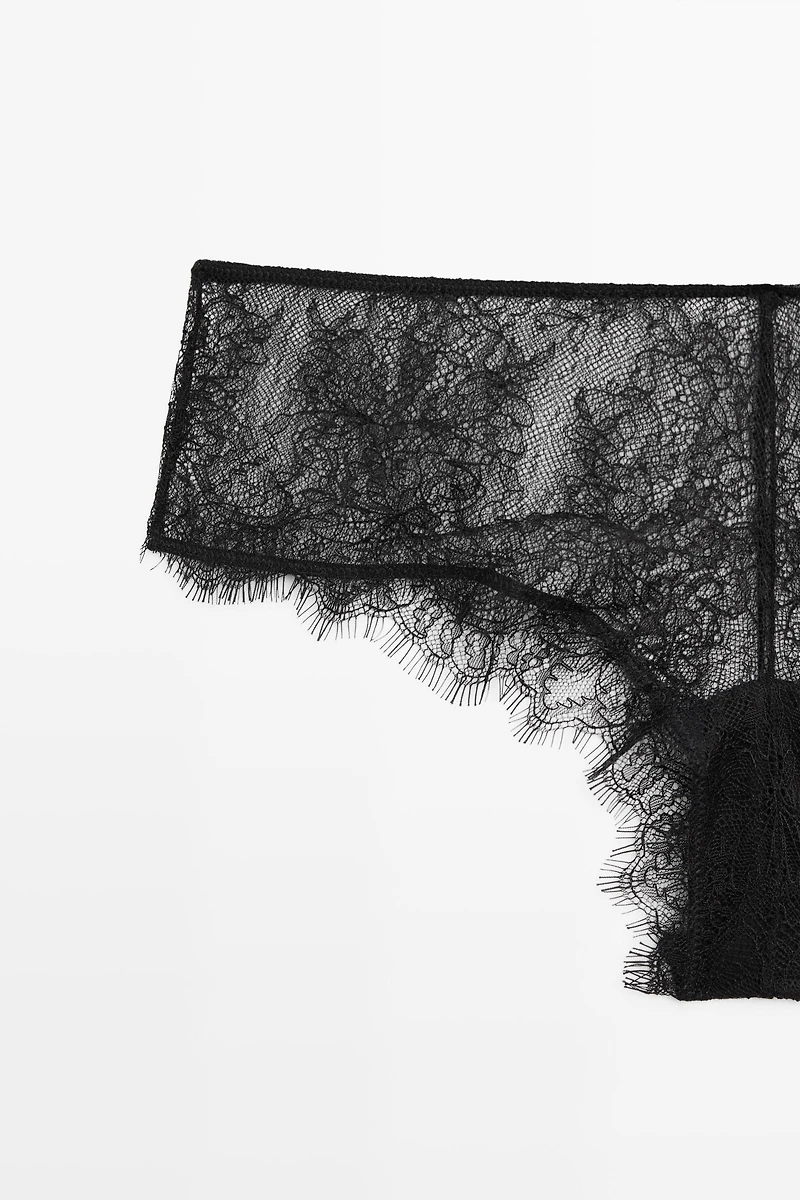Scalloped lace culotte briefs