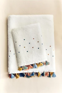 CHILDREN'S BATH TOWEL WITH POMPOMS
