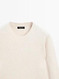 Crew neck ribbed sweater
