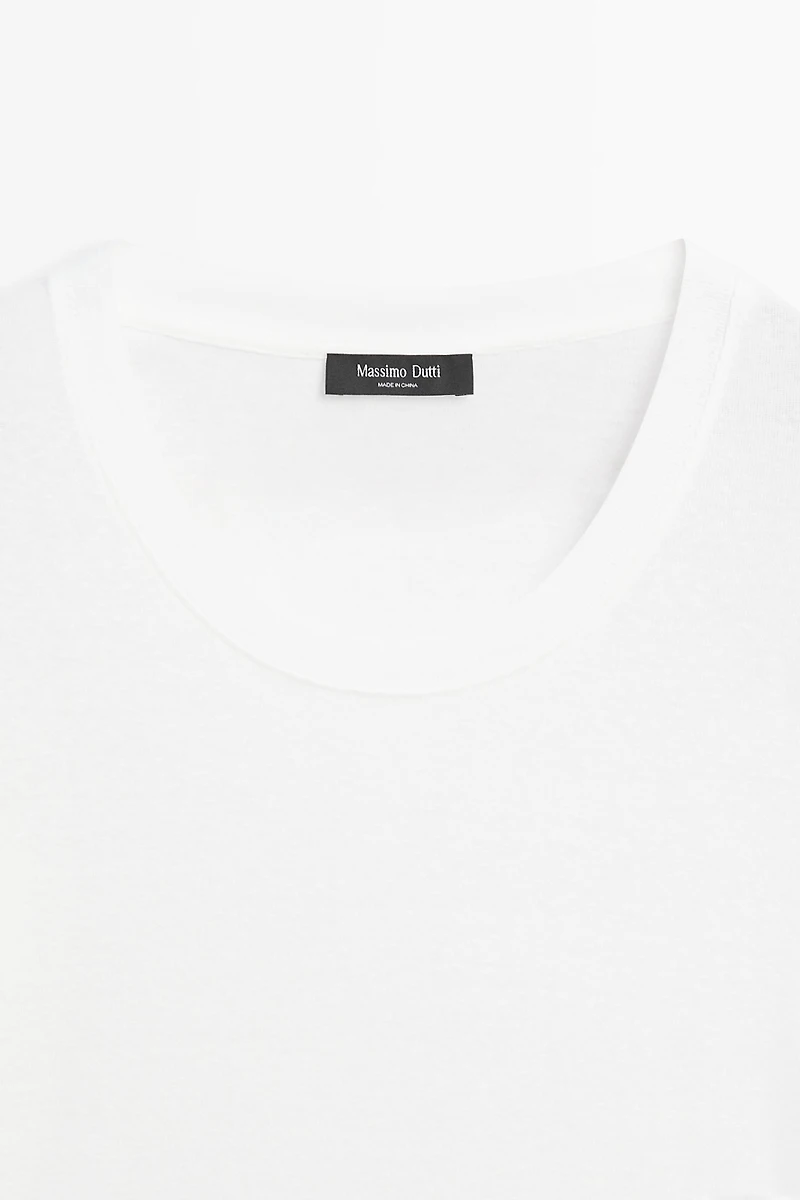 100% cotton scoop neck T-shirt