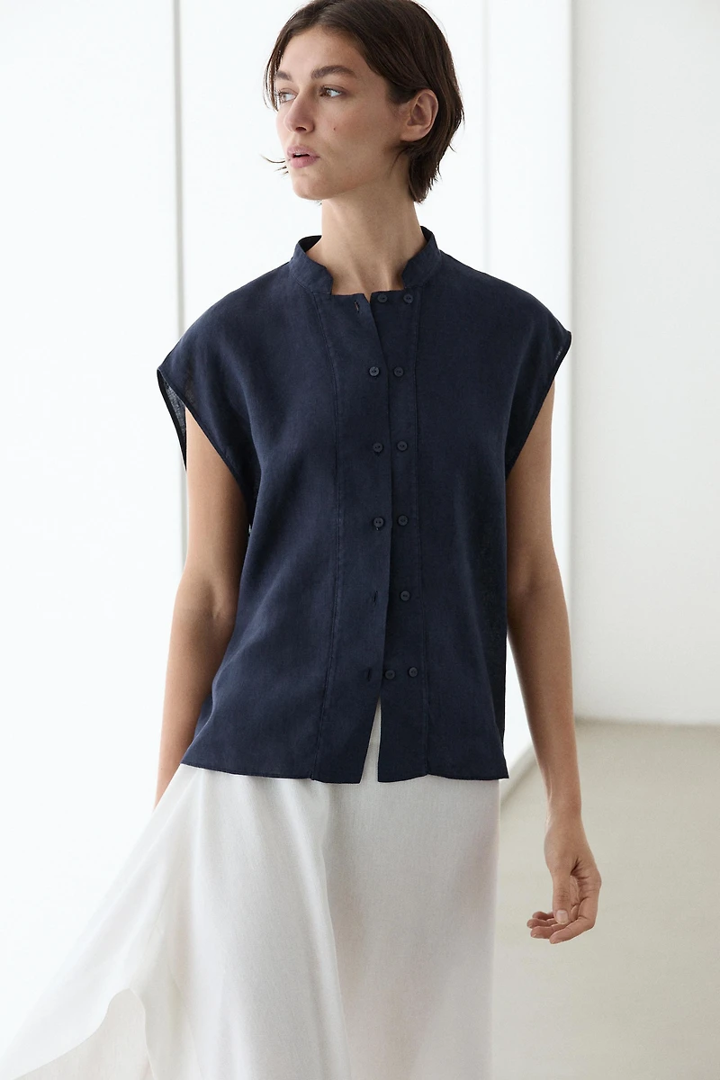 Flowing 100% linen shirt with button detail