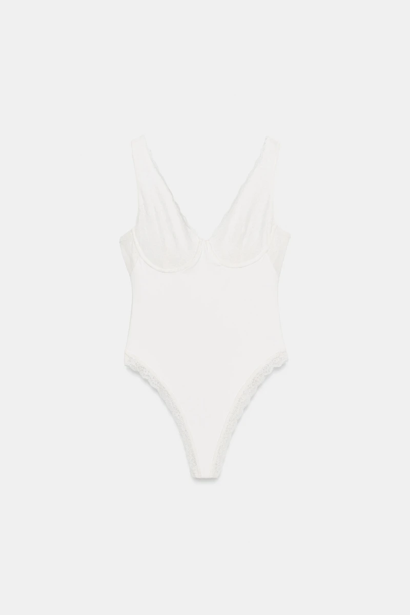 BODY AVEC DENTELLE