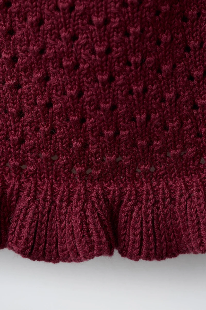 CROCHET DETAIL KNIT TOP