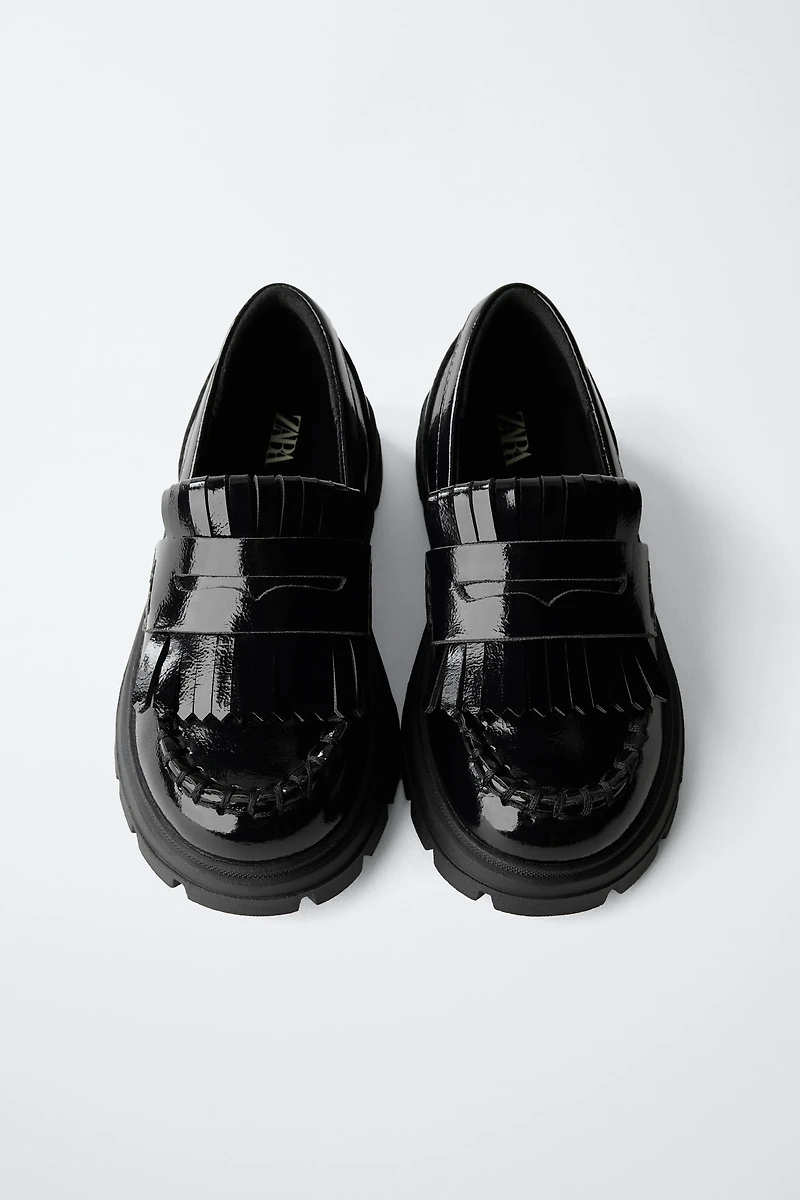 DETAIL LOAFERS