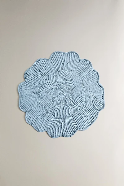 QUILTED FLORAL PLACEMAT