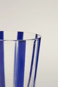 GLASS TUMBLER WITH LINE DESIGN