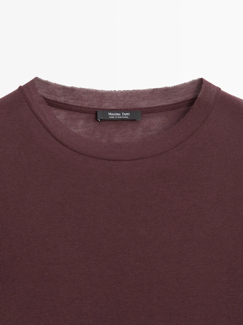 T-shirt semi-transparent 100 % coton à col contrastant