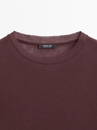 T-shirt semi-transparent 100 % coton à col contrastant