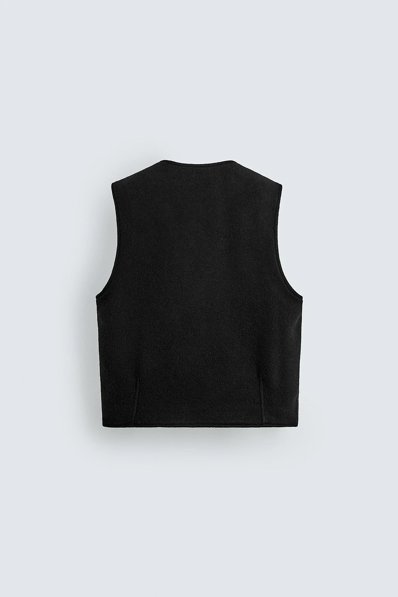 BOUCLÉ TEXTURE WOOL VEST