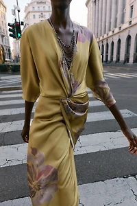 ROBE MIDI IMPRIMÉE SATINÉE
