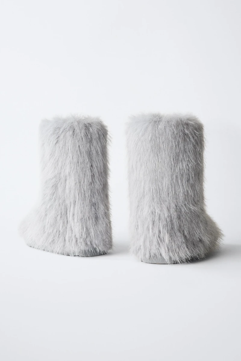 HAIRY SNOW BOOTS