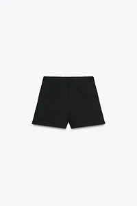 HIGH-WAISTED SHORTS