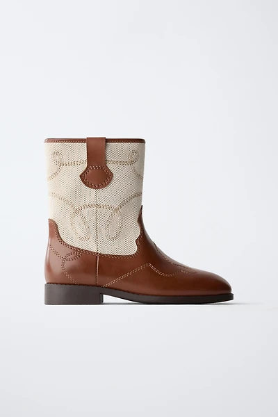 COWBOY BOOTS