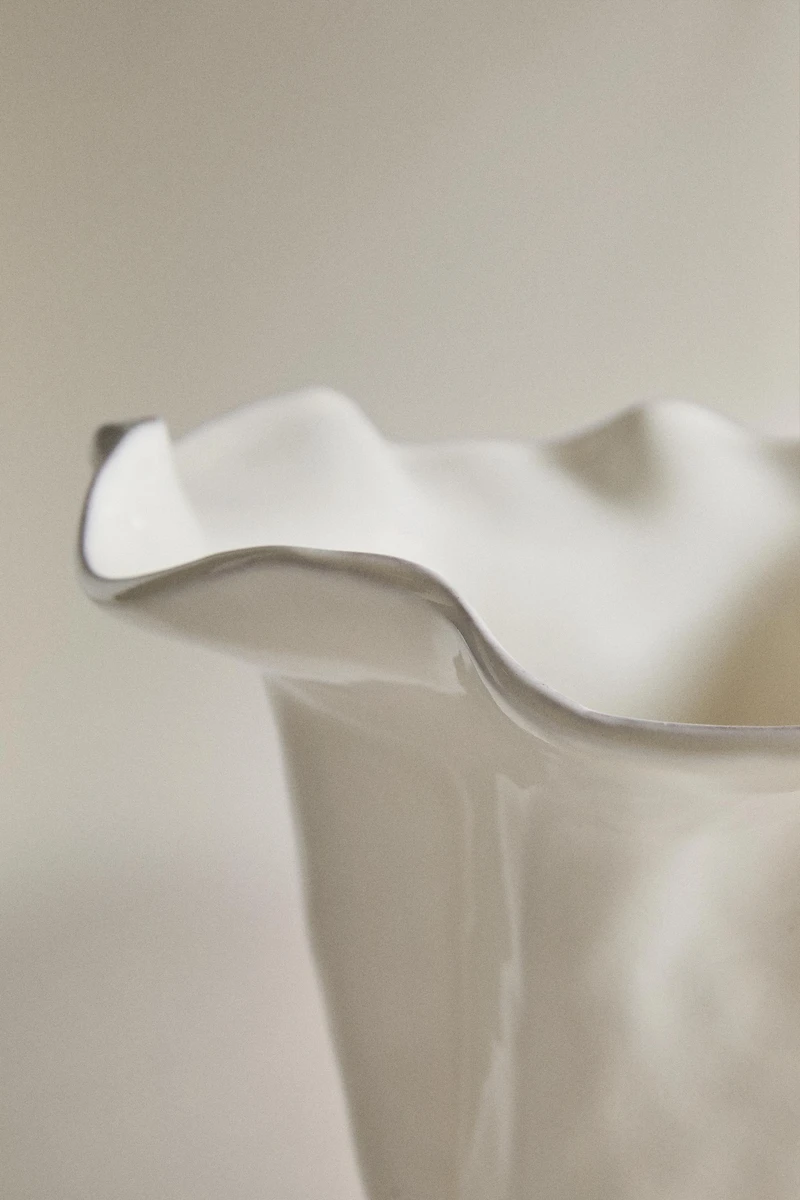 WAVY SHINY EARTHENWARE VASE