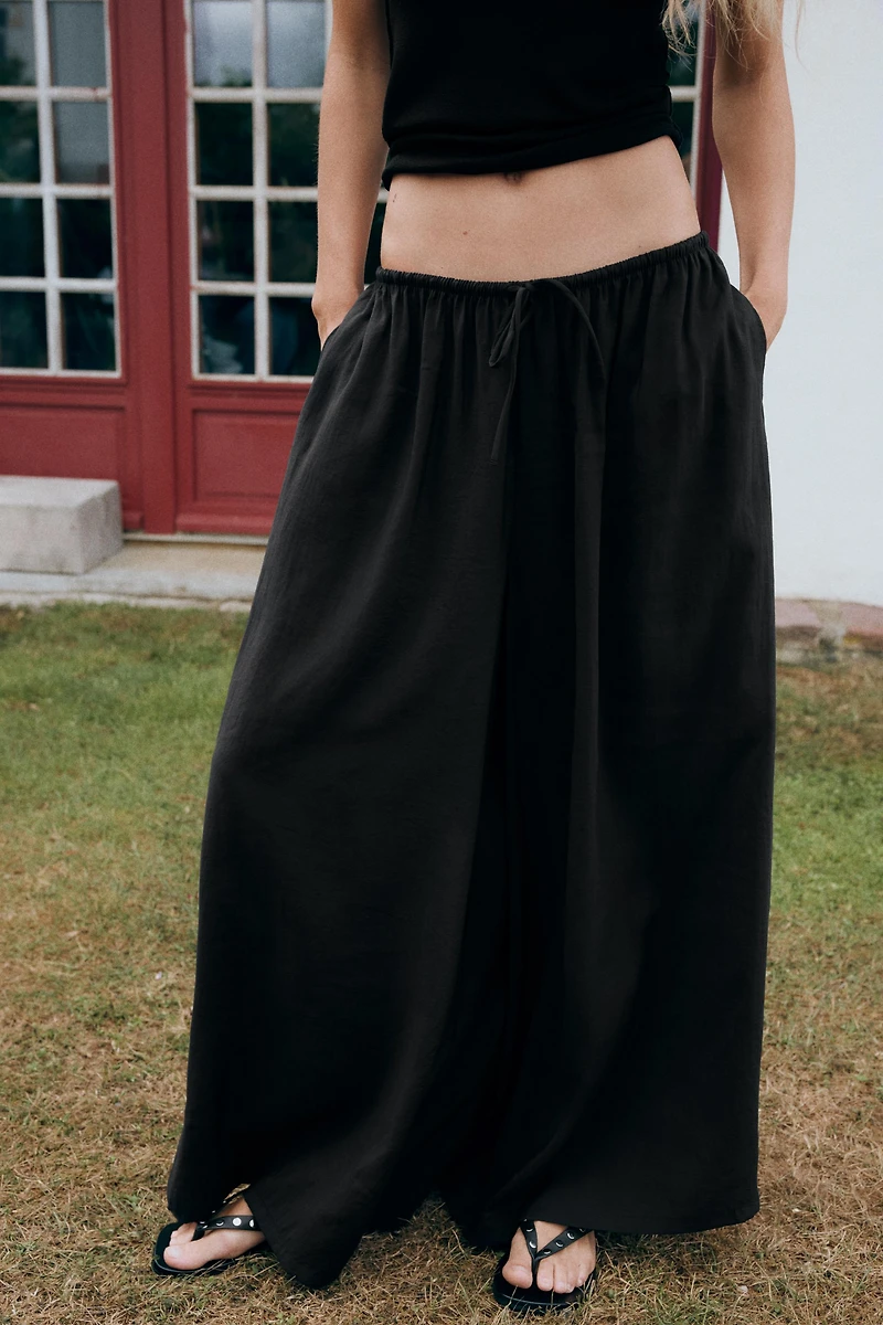 FLOWY DRAWSTRING PALAZZO PANTS