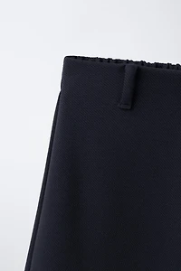 TEXTURED BARREL PANTS