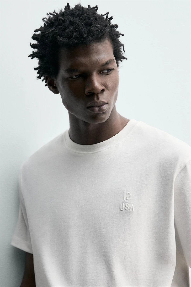 EMBROIDERED COMBINED PRINT T-SHIRT