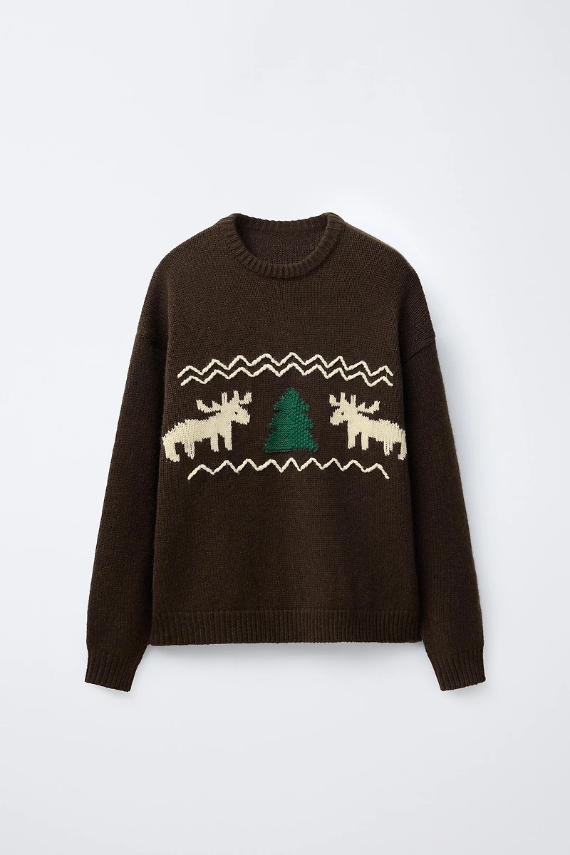 PULL EN MAILLE AVEC LAINE ET RENNES BRODÉS